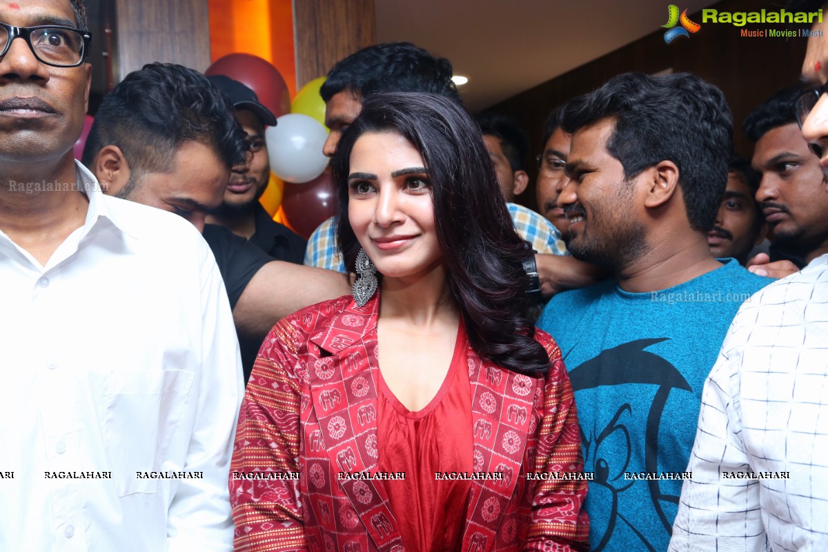 Samantha launches Bahar Cafe Multi-Cuisine Family Restaurant, Punjagutta, Hyderabad