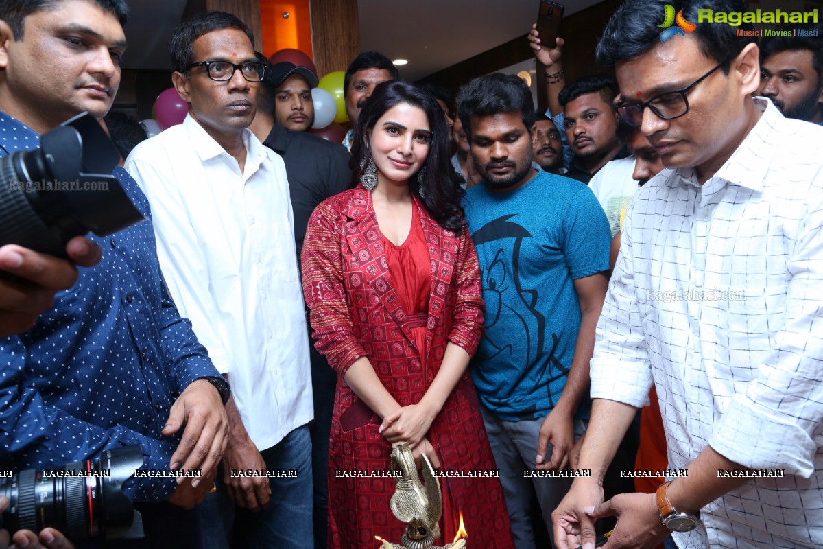 Samantha launches Bahar Cafe Multi-Cuisine Family Restaurant, Punjagutta, Hyderabad