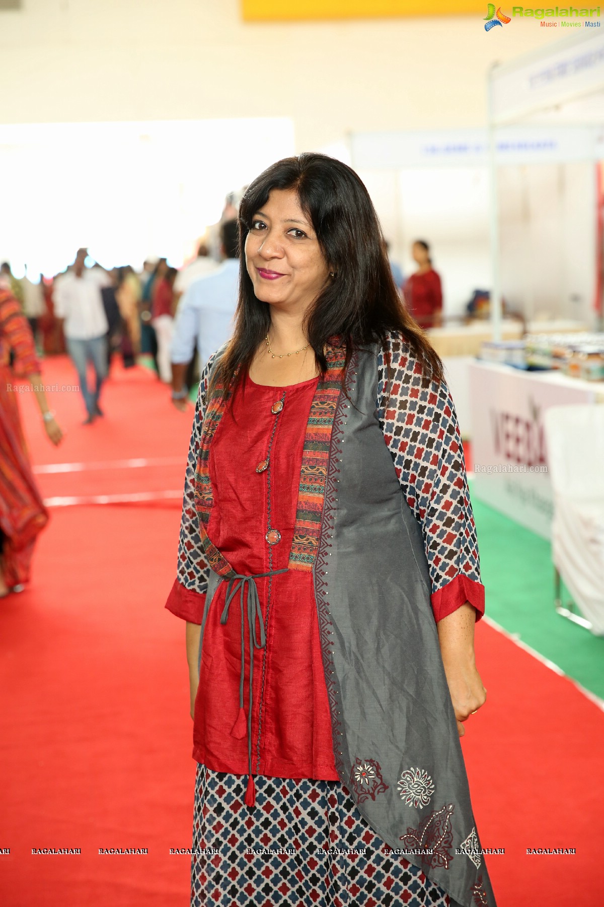 Upasana Kamineni launches Deep Mela 2018 by Deepshikha Mahila Club at HITEX