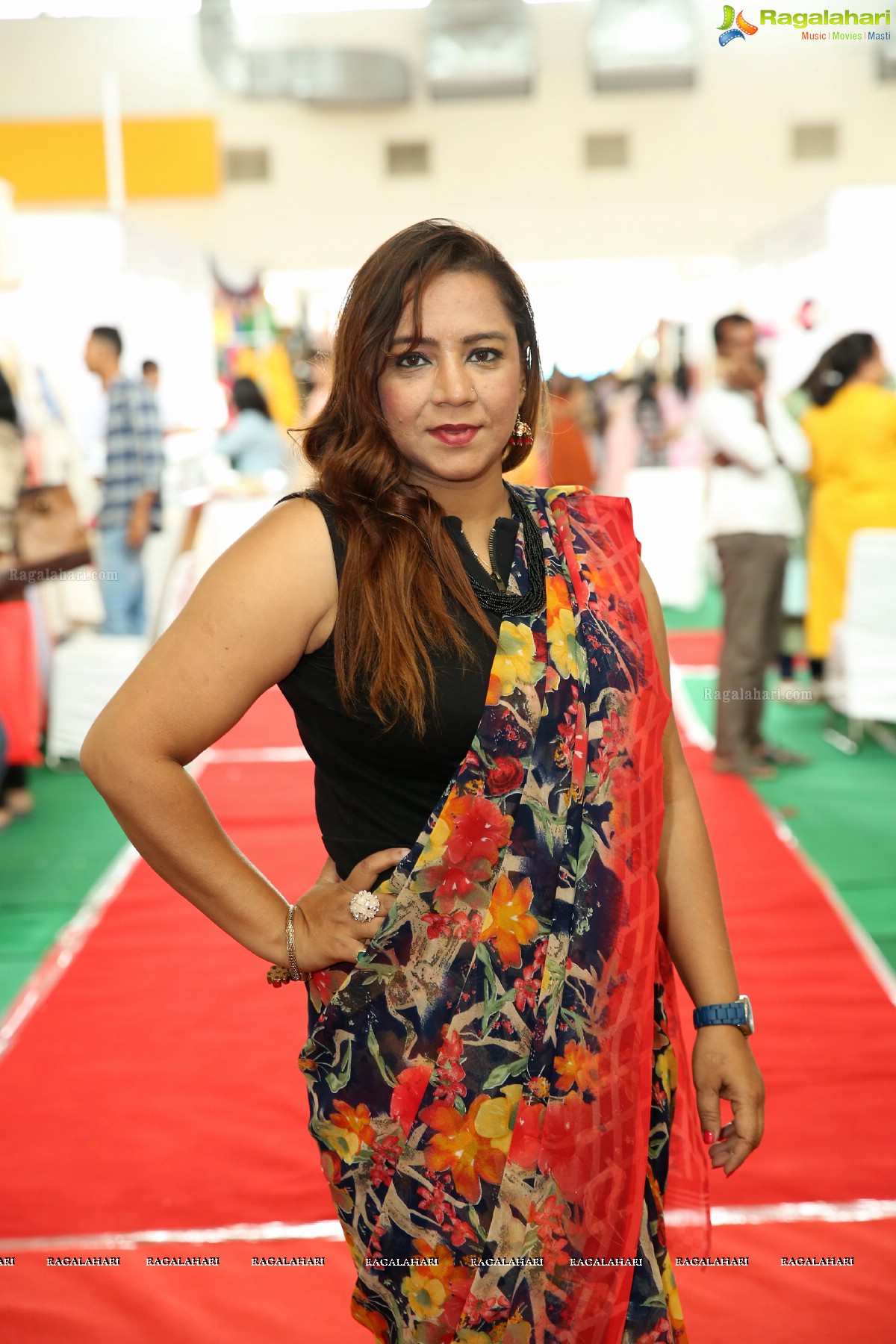 Upasana Kamineni launches Deep Mela 2018 by Deepshikha Mahila Club at HITEX