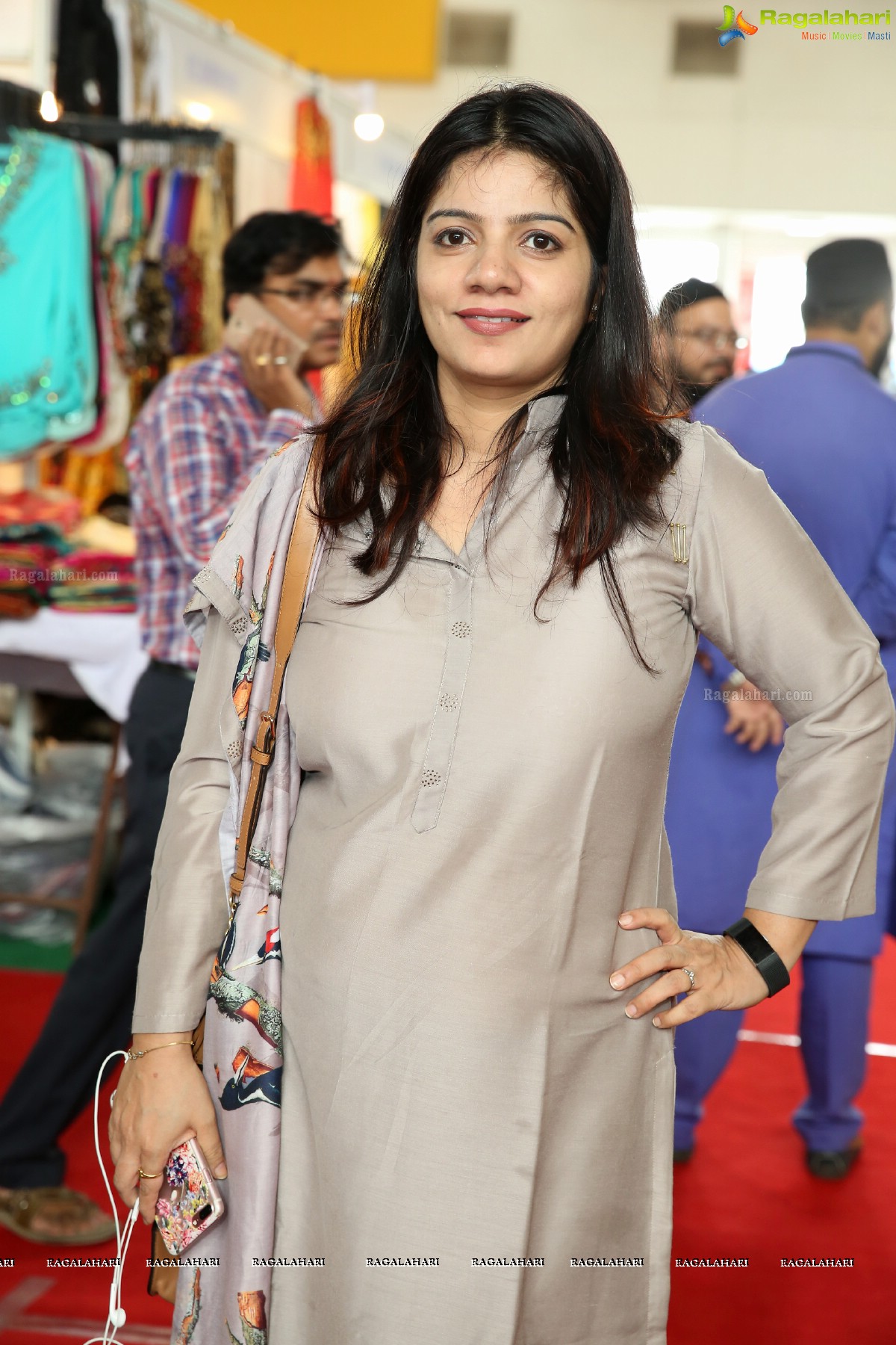 Upasana Kamineni launches Deep Mela 2018 by Deepshikha Mahila Club at HITEX