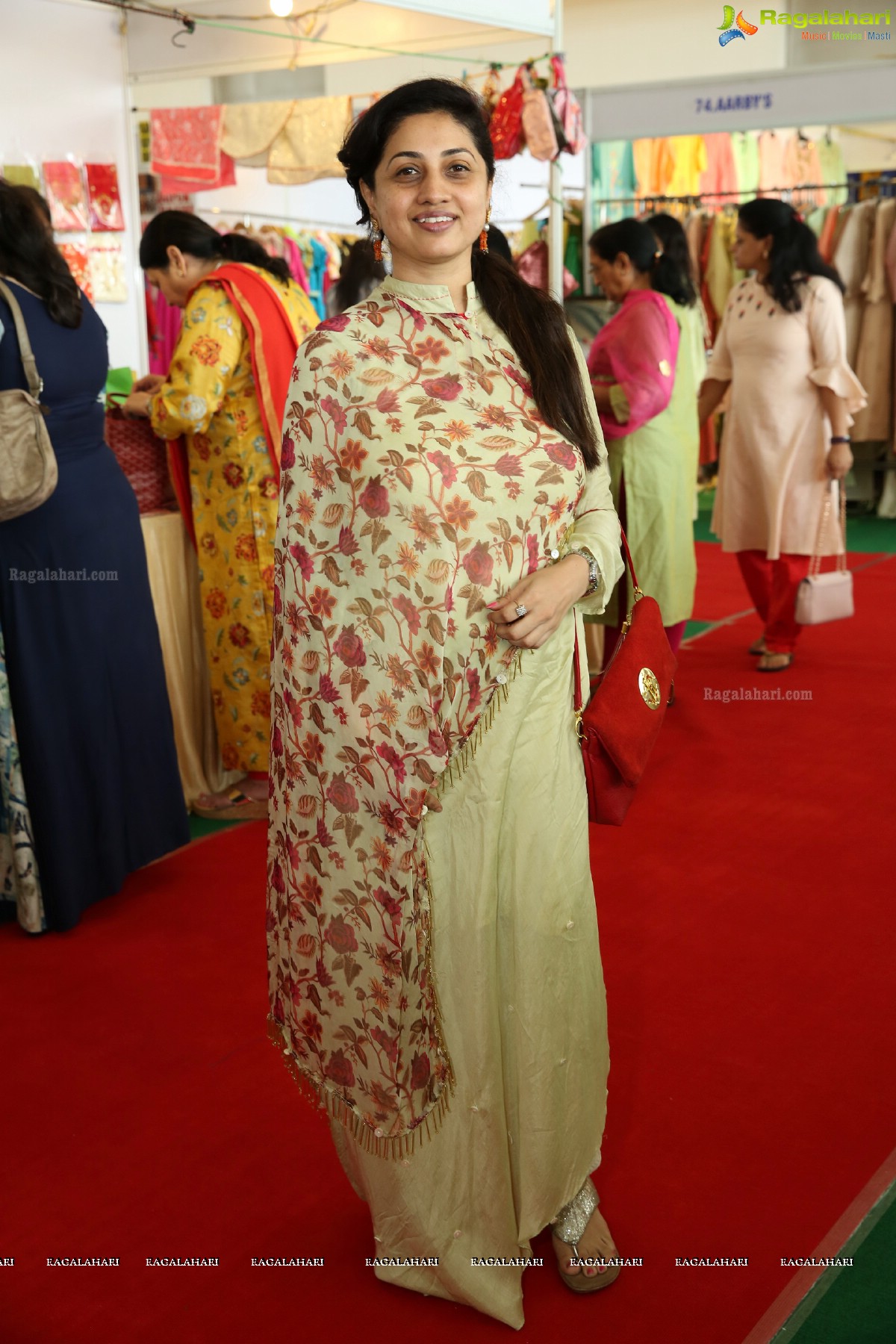 Upasana Kamineni launches Deep Mela 2018 by Deepshikha Mahila Club at HITEX