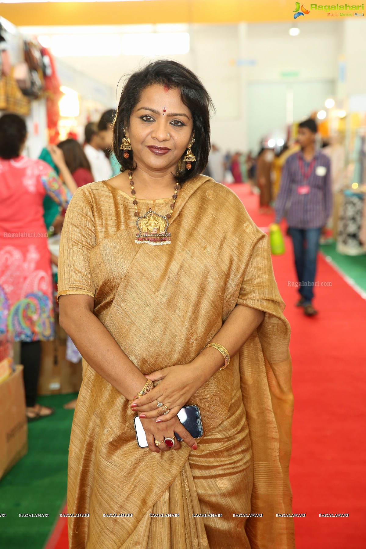 Upasana Kamineni launches Deep Mela 2018 by Deepshikha Mahila Club at HITEX