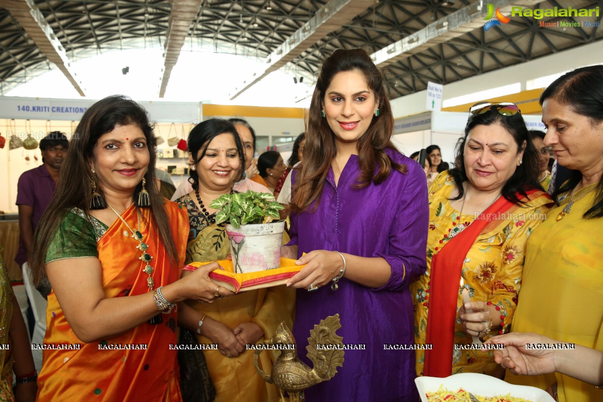 Upasana Kamineni launches Deep Mela 2018 by Deepshikha Mahila Club at HITEX