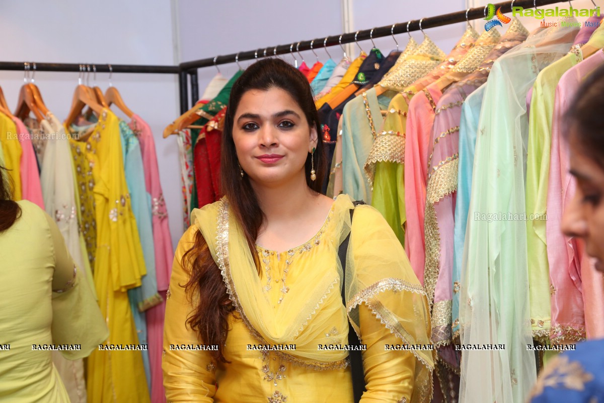 Kamini Saraf's Fashion Yatra at Taj Krishna