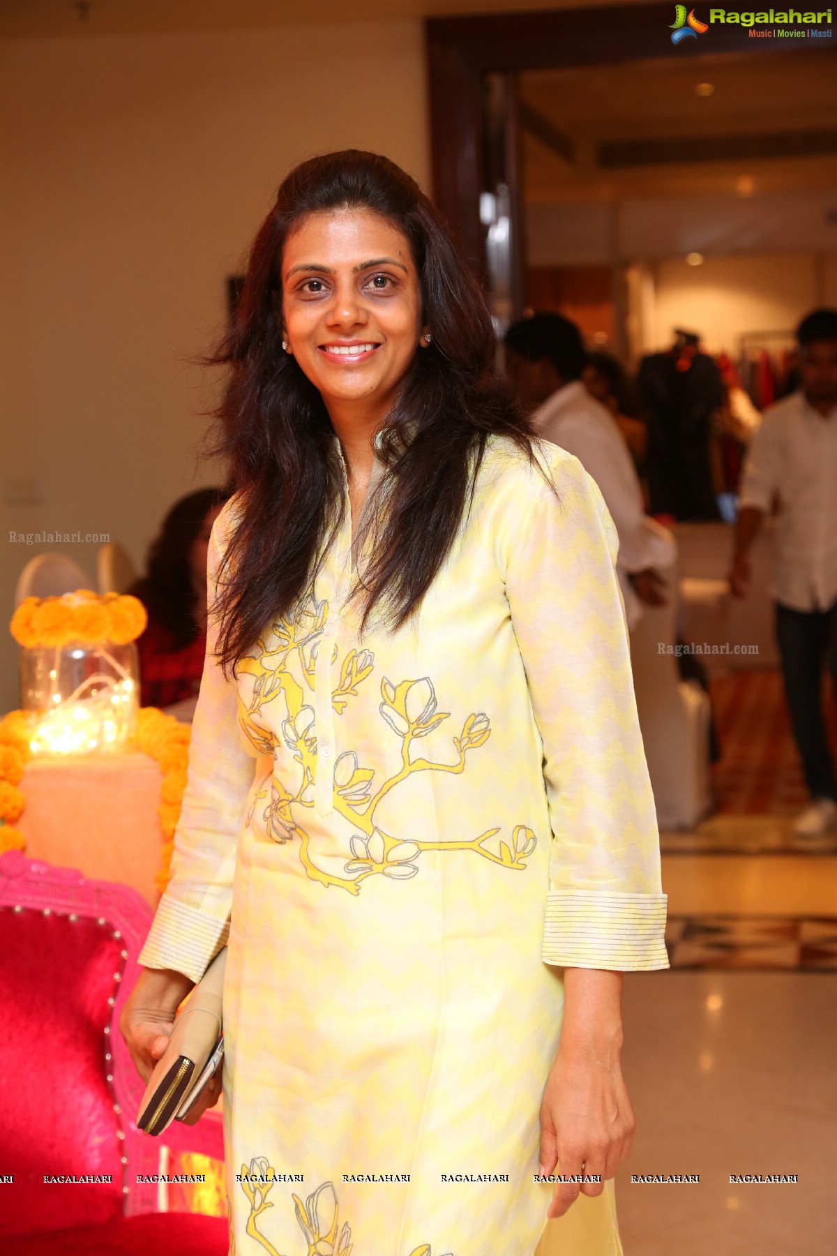 Kamini Saraf's Fashion Yatra at Taj Krishna