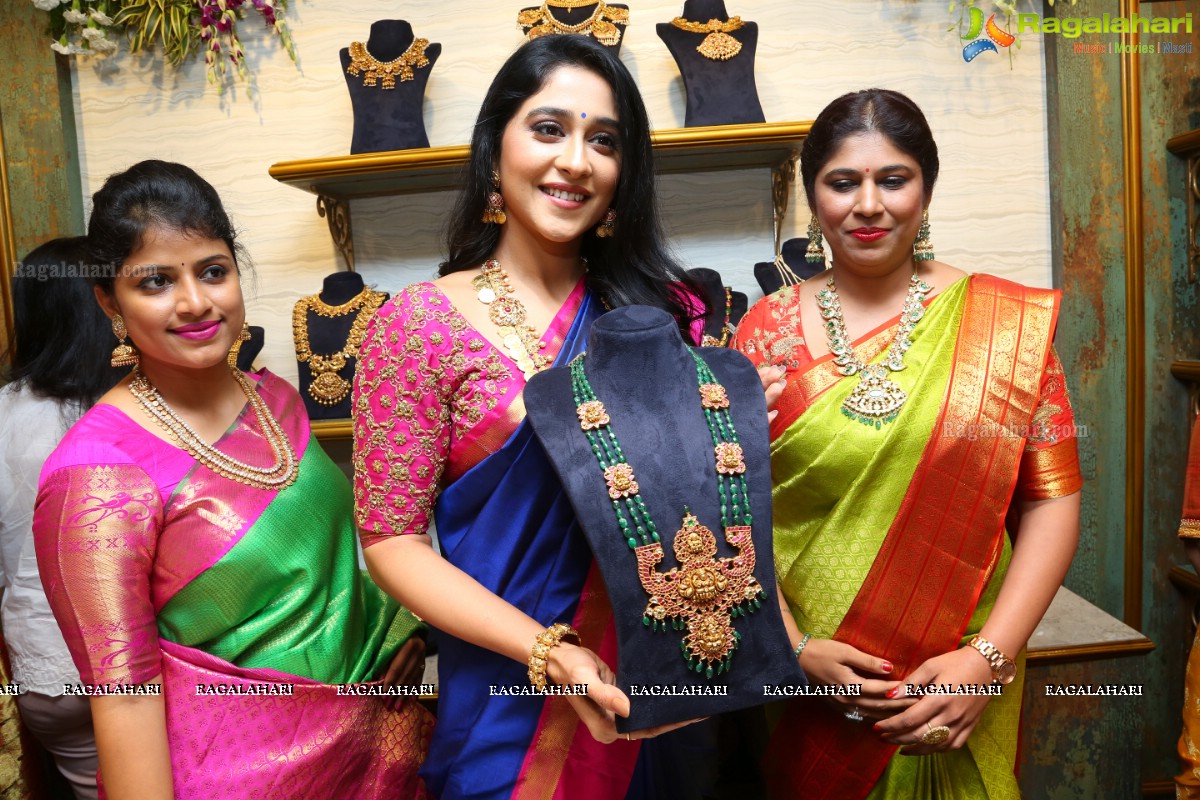 Regina Cassandra launches Hiyaa and Laasya Jewellers at AS Rao Nagar, Hyderabad