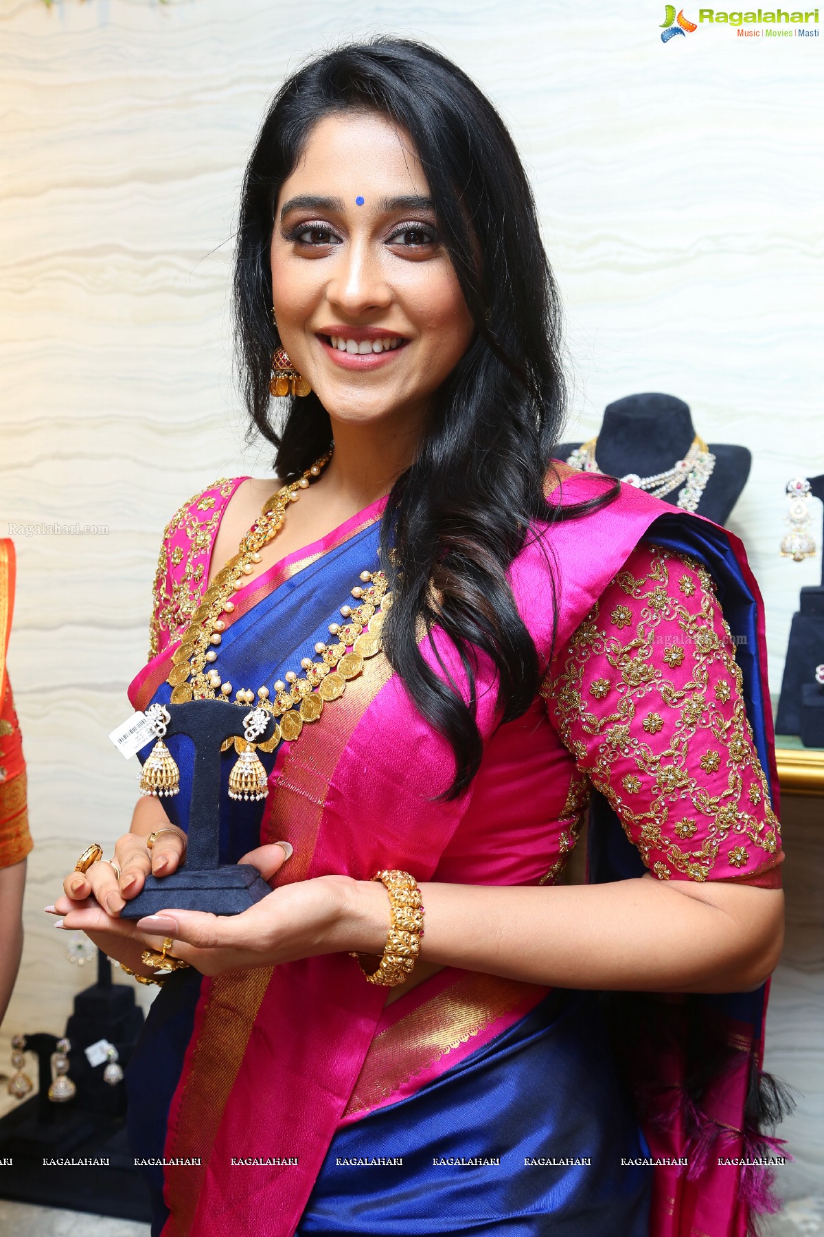 Regina Cassandra launches Hiyaa and Laasya Jewellers at AS Rao Nagar, Hyderabad