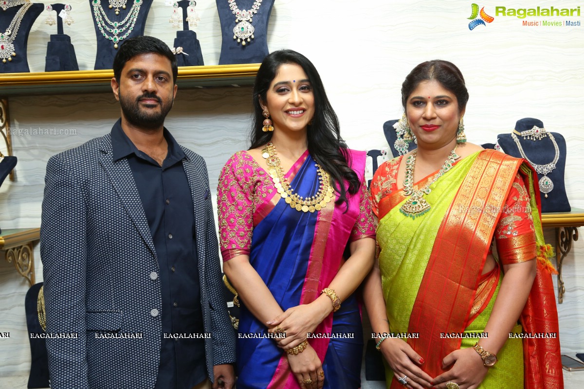 Regina Cassandra launches Hiyaa and Laasya Jewellers at AS Rao Nagar, Hyderabad