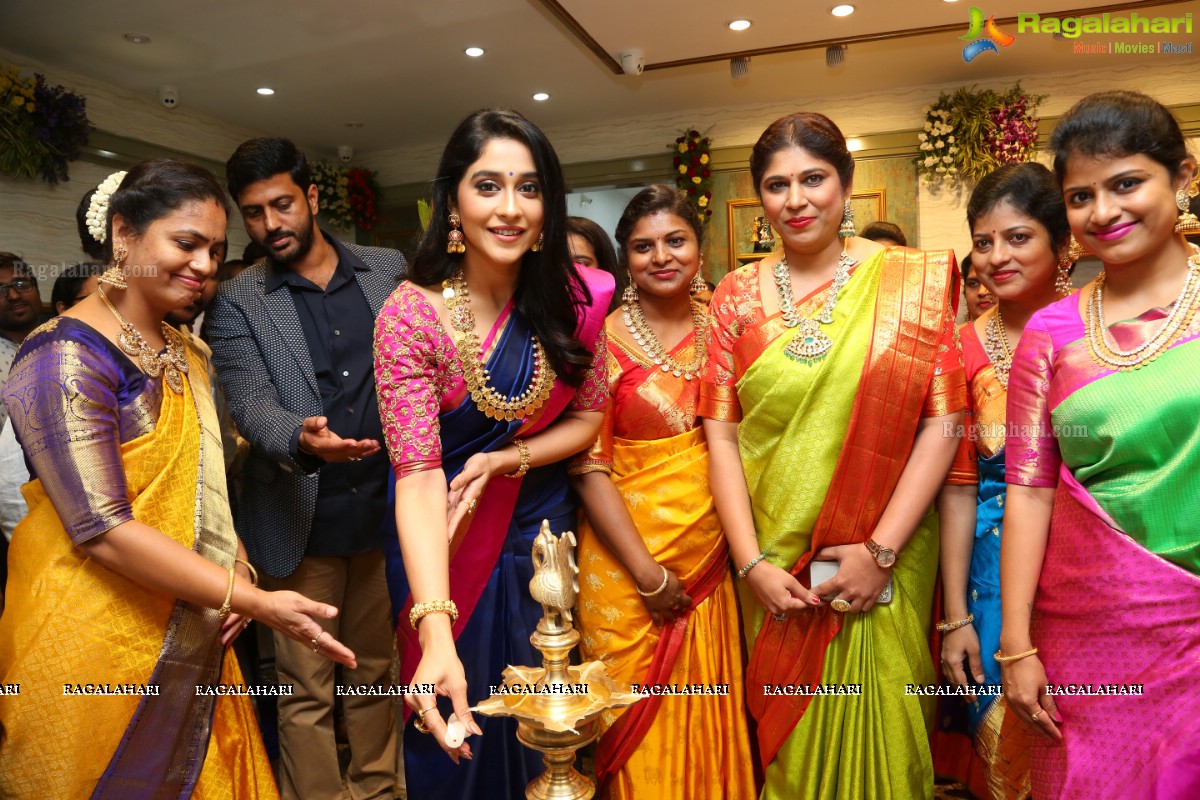 Regina Cassandra launches Hiyaa and Laasya Jewellers at AS Rao Nagar, Hyderabad