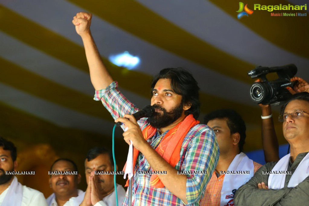 Pawan Kalyan Jana Sena Campaign in and around Vizag