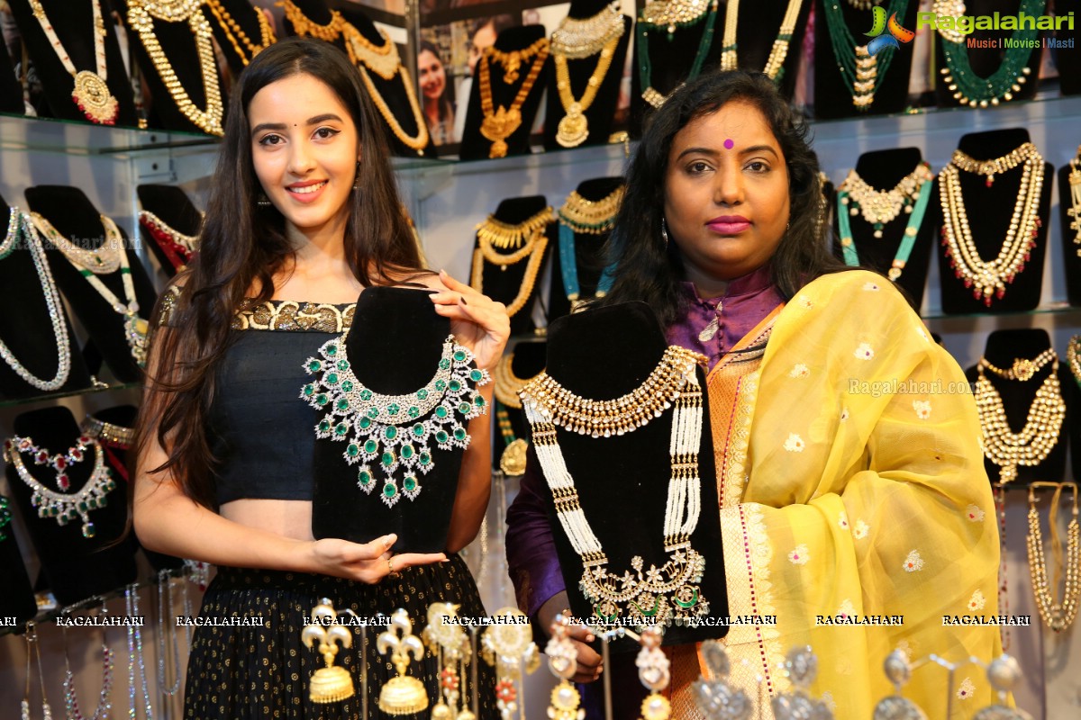 Simrat Kaur Inaugurates Melodrama Expo at Taj Deccan
