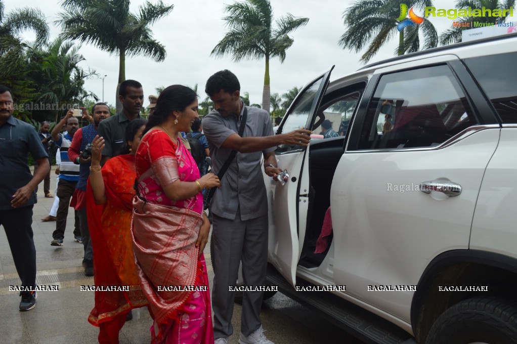 Move Mom Move TDS (Time, Distance & Speed) Car Rally at Novotel Hyderabad Airport, Shamshabad