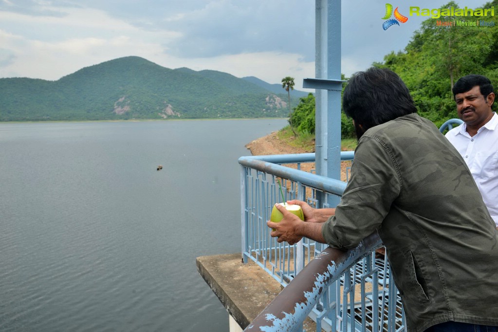 Pawan Kalyan at Tatipudi Reservoir