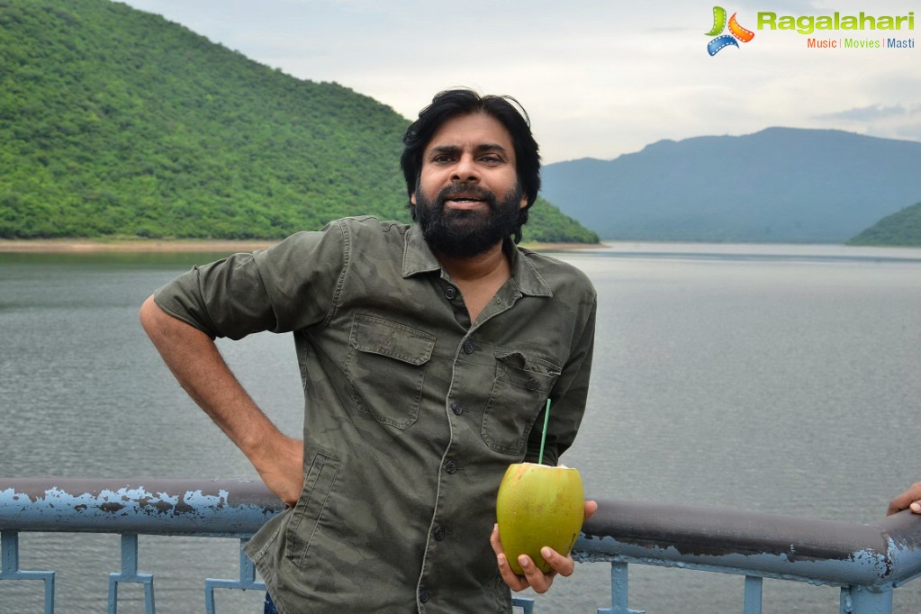 Pawan Kalyan at Tatipudi Reservoir