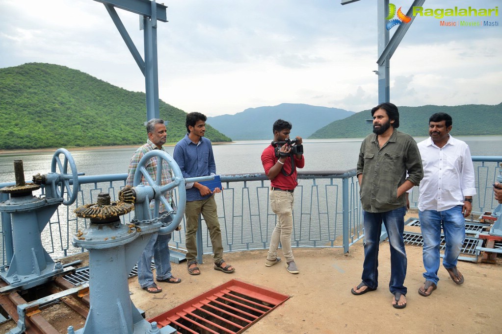 Pawan Kalyan at Tatipudi Reservoir