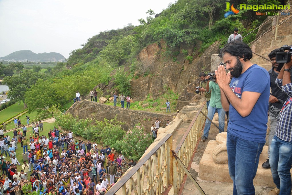 Pawan Kalyan at Ananta Padmanabha Swamy Temple Undavalli Caves