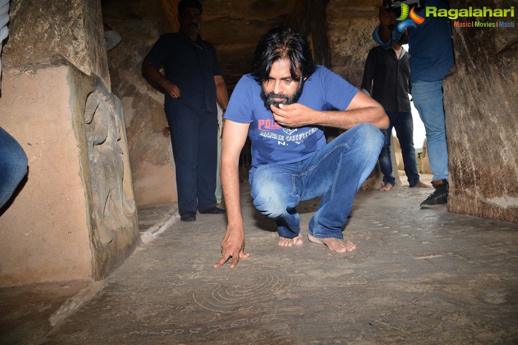 Pawan Kalyan at Ananta Padmanabha Swamy Temple Undavalli Caves