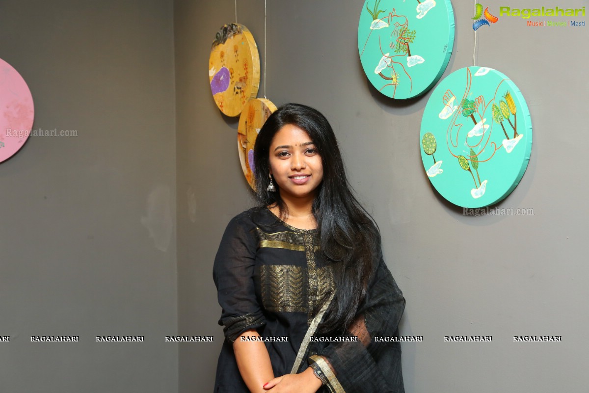 Vernissage - Art Exhibition by Priyanka Aelay at Kalakriti Art Gallery