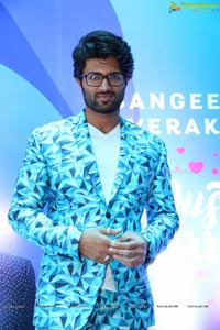 Sangeetha Mobiles Vijay Devarakonda