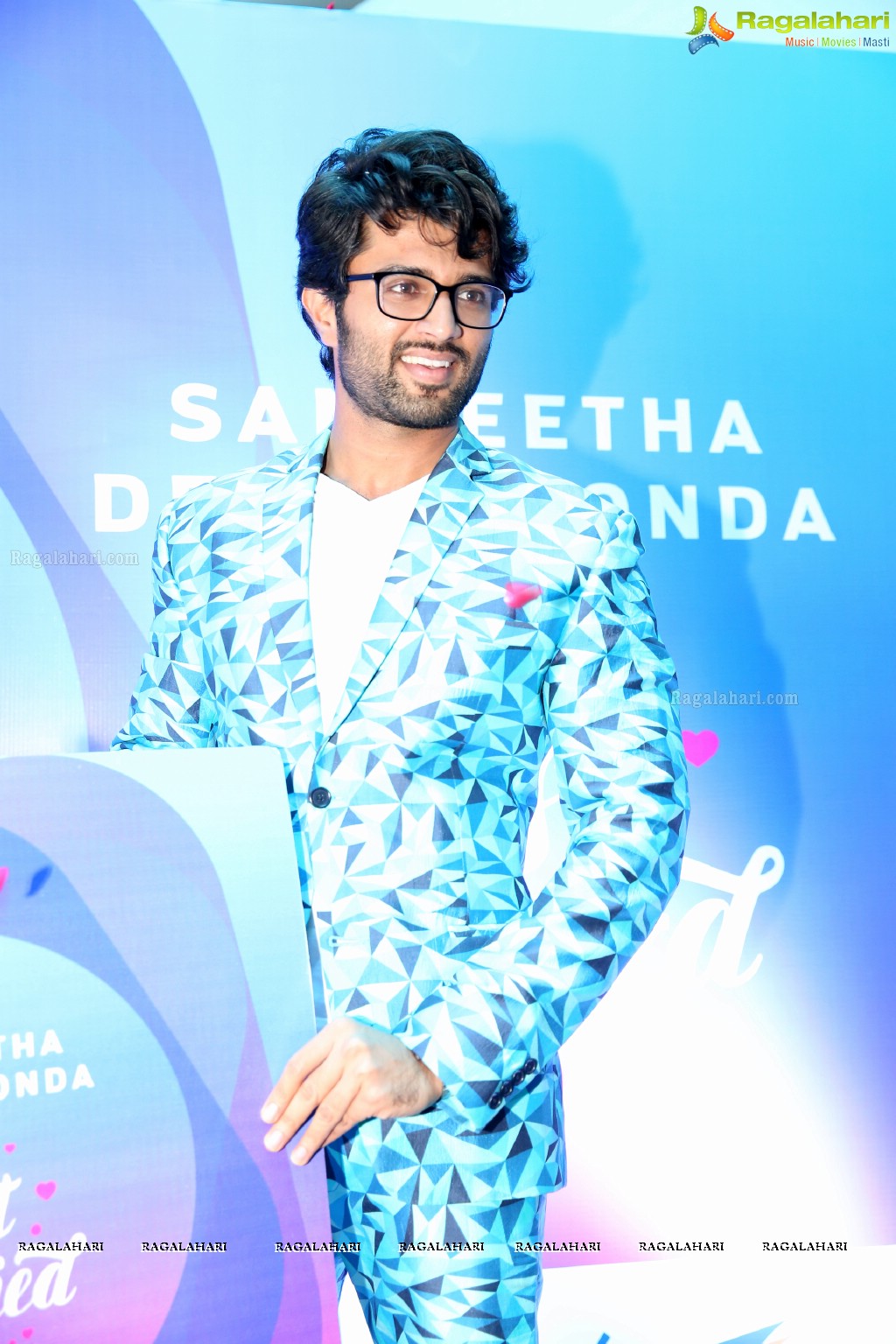 Sangeetha Mobiles Announcement of Vijay Devarakonda as Brand Ambassador at St Mary's College