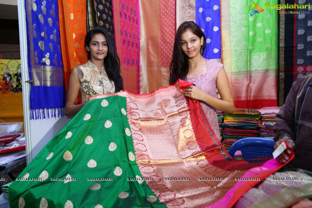 Yashu Mashetty launches Silk and Cotton Expo at Sri Satya Sai Nigamagamam