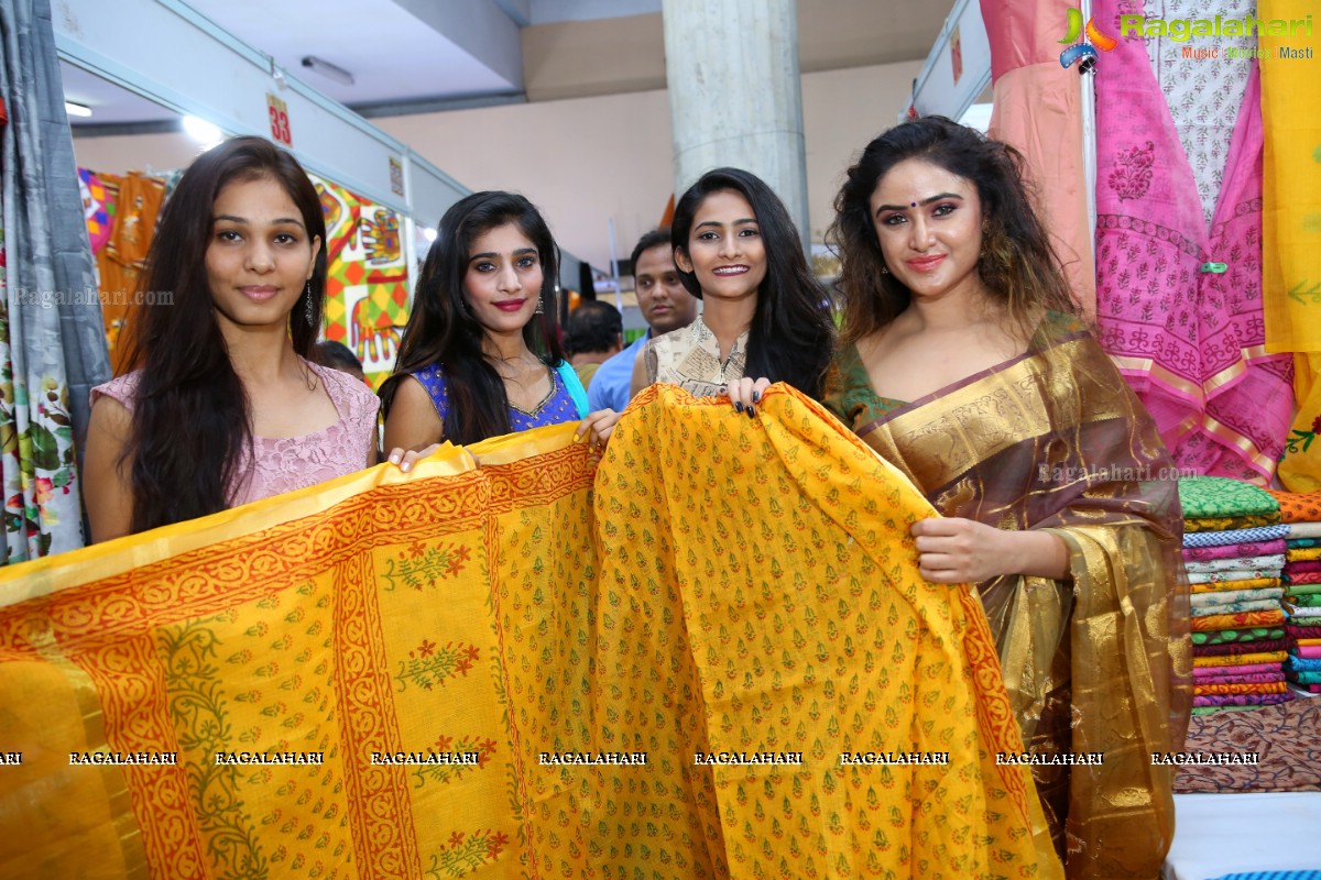 Yashu Mashetty launches Silk and Cotton Expo at Sri Satya Sai Nigamagamam