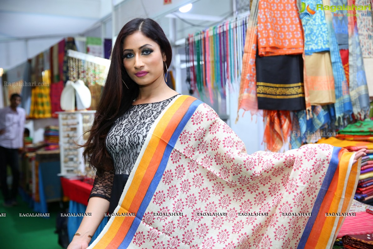 Yashu Mashetty launches Silk and Cotton Expo at Sri Satya Sai Nigamagamam