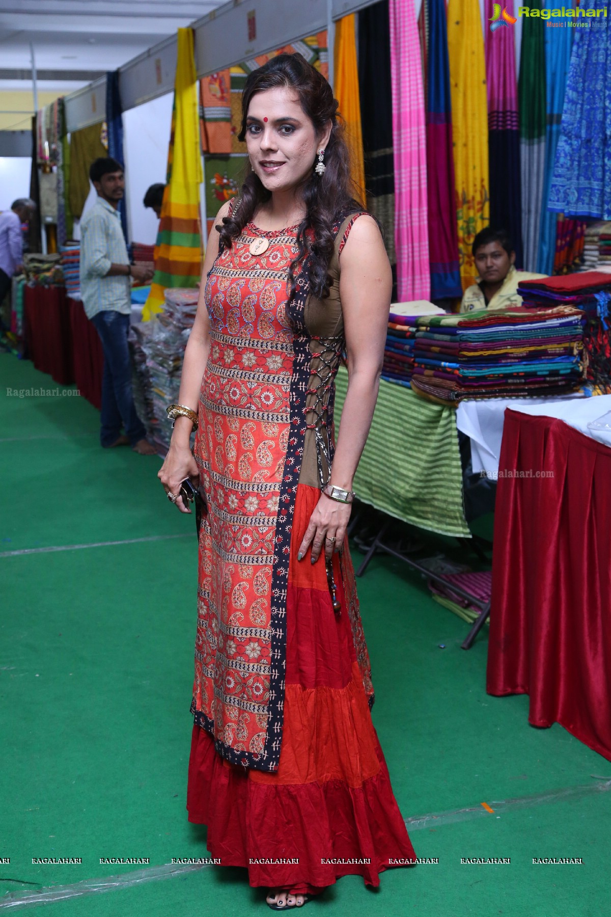 Silk and Cotton Expo Launch at TTD Kalyana Mandapam, Himayatnagar