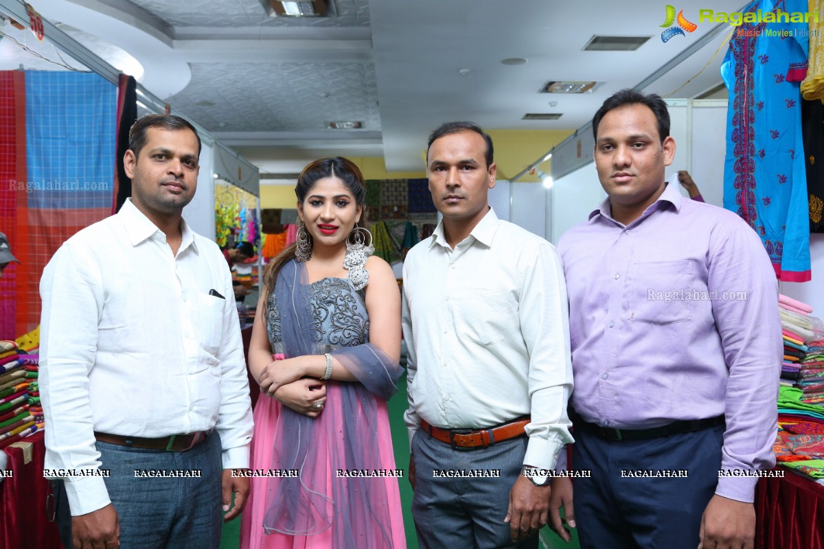 Silk and Cotton Expo Launch at TTD Kalyana Mandapam, Himayatnagar