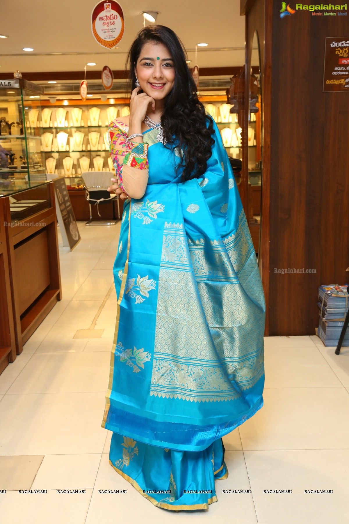 New Heritage Gold and Saree Collections Fashion Show at Chandana Brothers