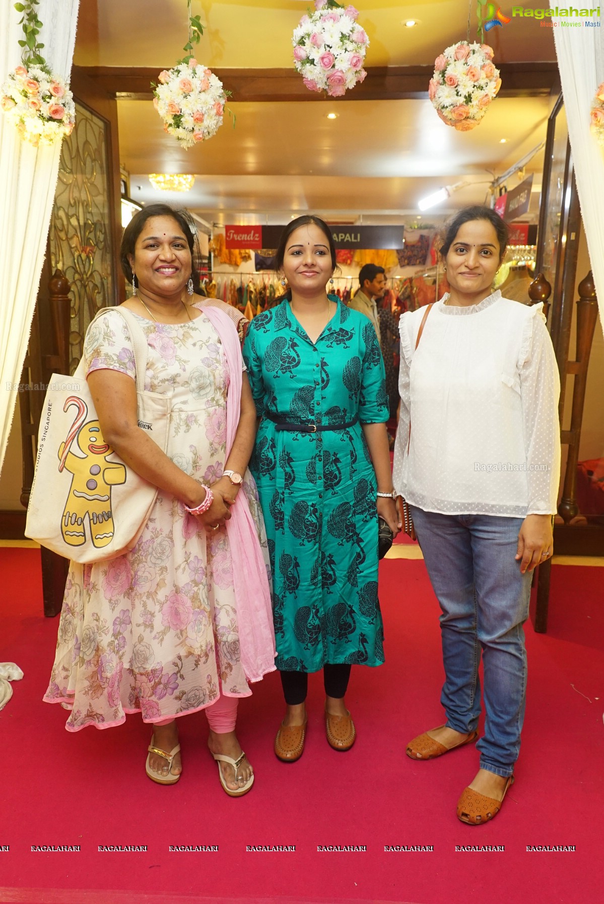 Heroine Pujita Ponnada launches Trendz Exhibition at Taj Krishna