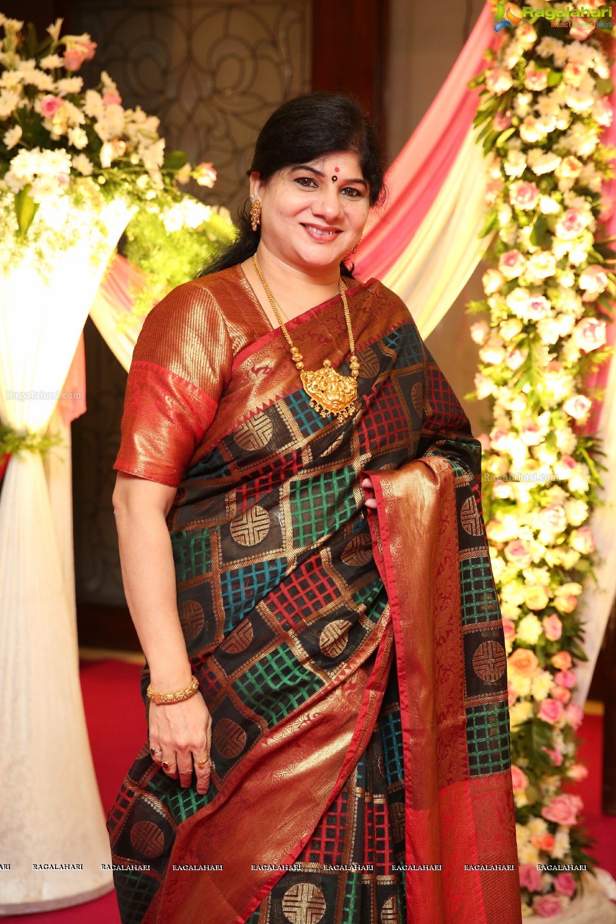 Heroine Pujita Ponnada launches Trendz Exhibition at Taj Krishna