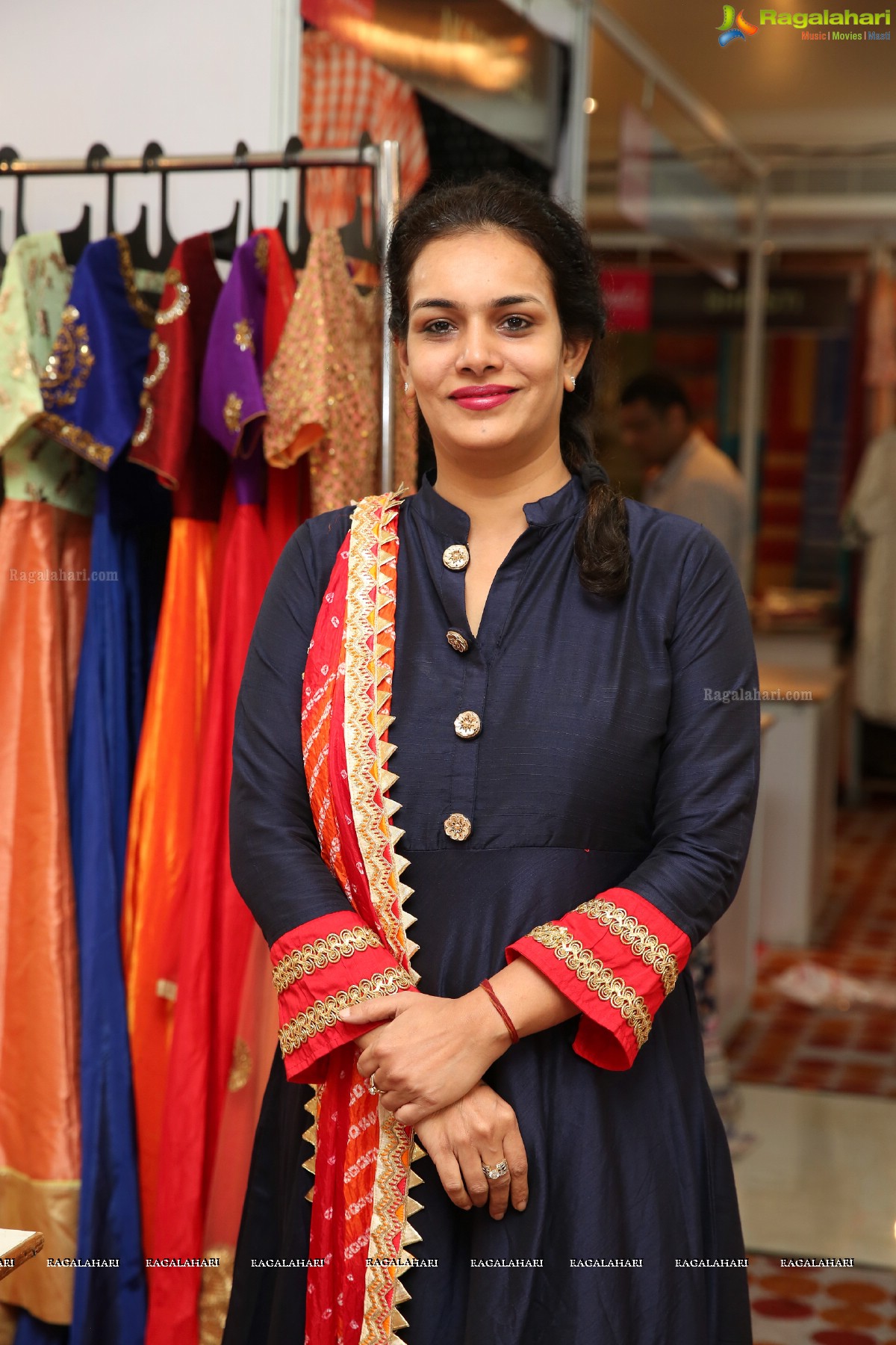 Heroine Pujita Ponnada launches Trendz Exhibition at Taj Krishna