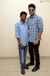 Sundeep Kishan Celebrates NVNN Success With his Fans 