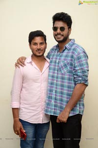 Sundeep Kishan Celebrates NVNN Success With his Fans 