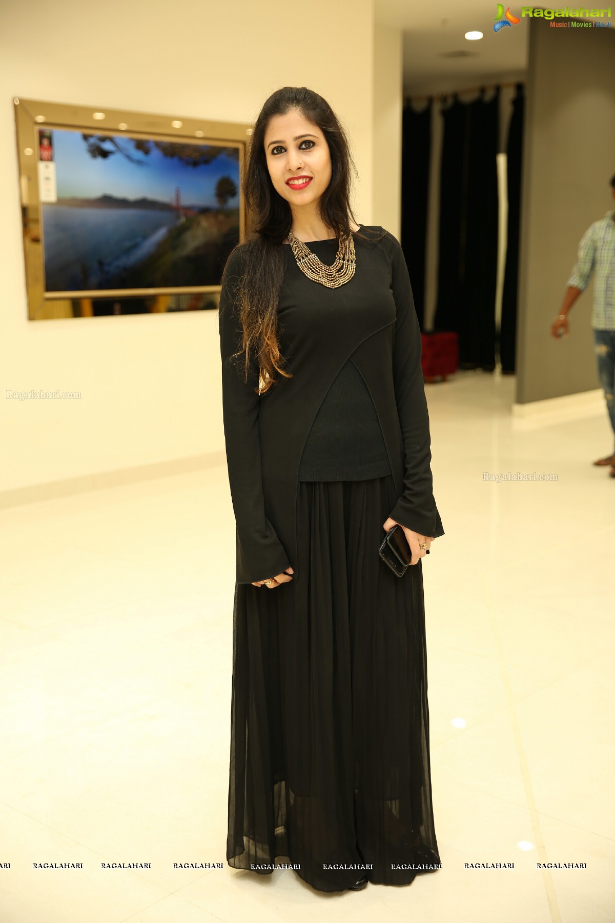 Atelier Showroom Launch With a Fashion Show at Sarath City Mall