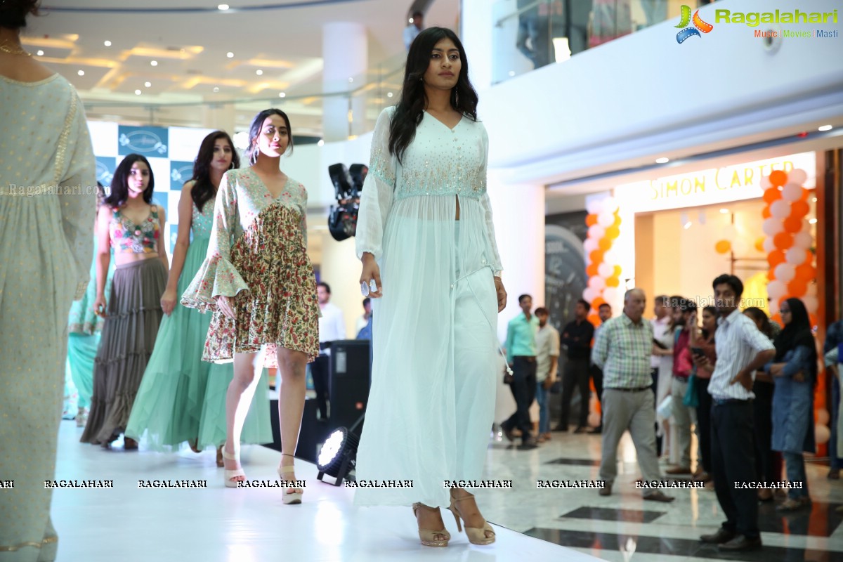 Atelier Showroom Launch With a Fashion Show at Sarath City Mall