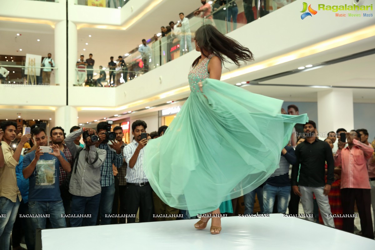 Atelier Showroom Launch With a Fashion Show at Sarath City Mall