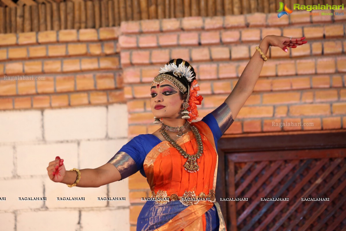 Chinmayi Nrityalaya Students' Kuchipudi Dance Performance at Shiplaramam 