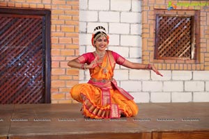 Kuchipudi Dance Performance By Chinmayi Nrithyalaya Students