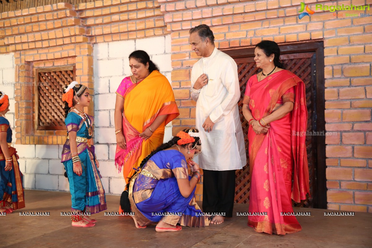 Chinmayi Nrityalaya Students' Kuchipudi Dance Performance at Shiplaramam 