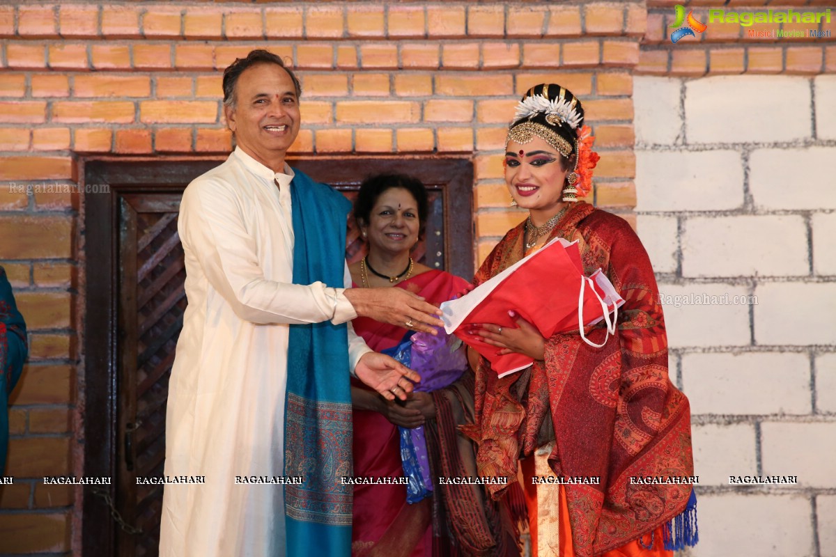 Chinmayi Nrityalaya Students' Kuchipudi Dance Performance at Shiplaramam 