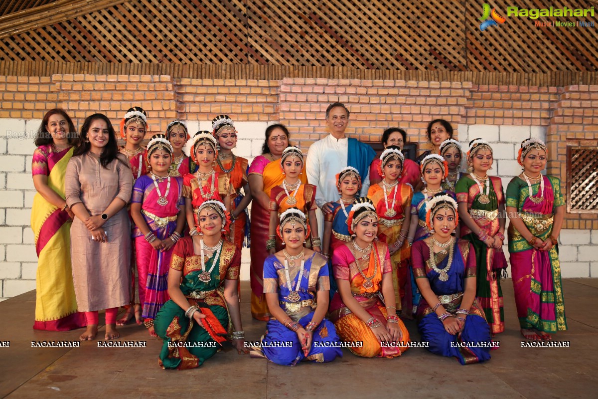 Chinmayi Nrityalaya Students' Kuchipudi Dance Performance at Shiplaramam 