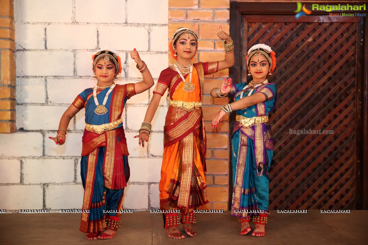 Chinmayi Nrityalaya Students' Kuchipudi Dance Performance at Shiplaramam 