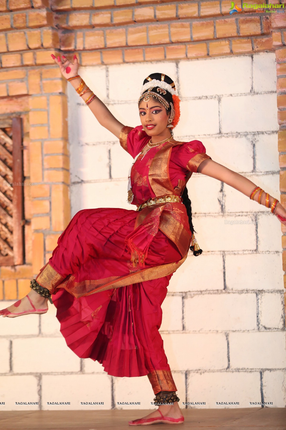 Chinmayi Nrityalaya Students' Kuchipudi Dance Performance at Shiplaramam 