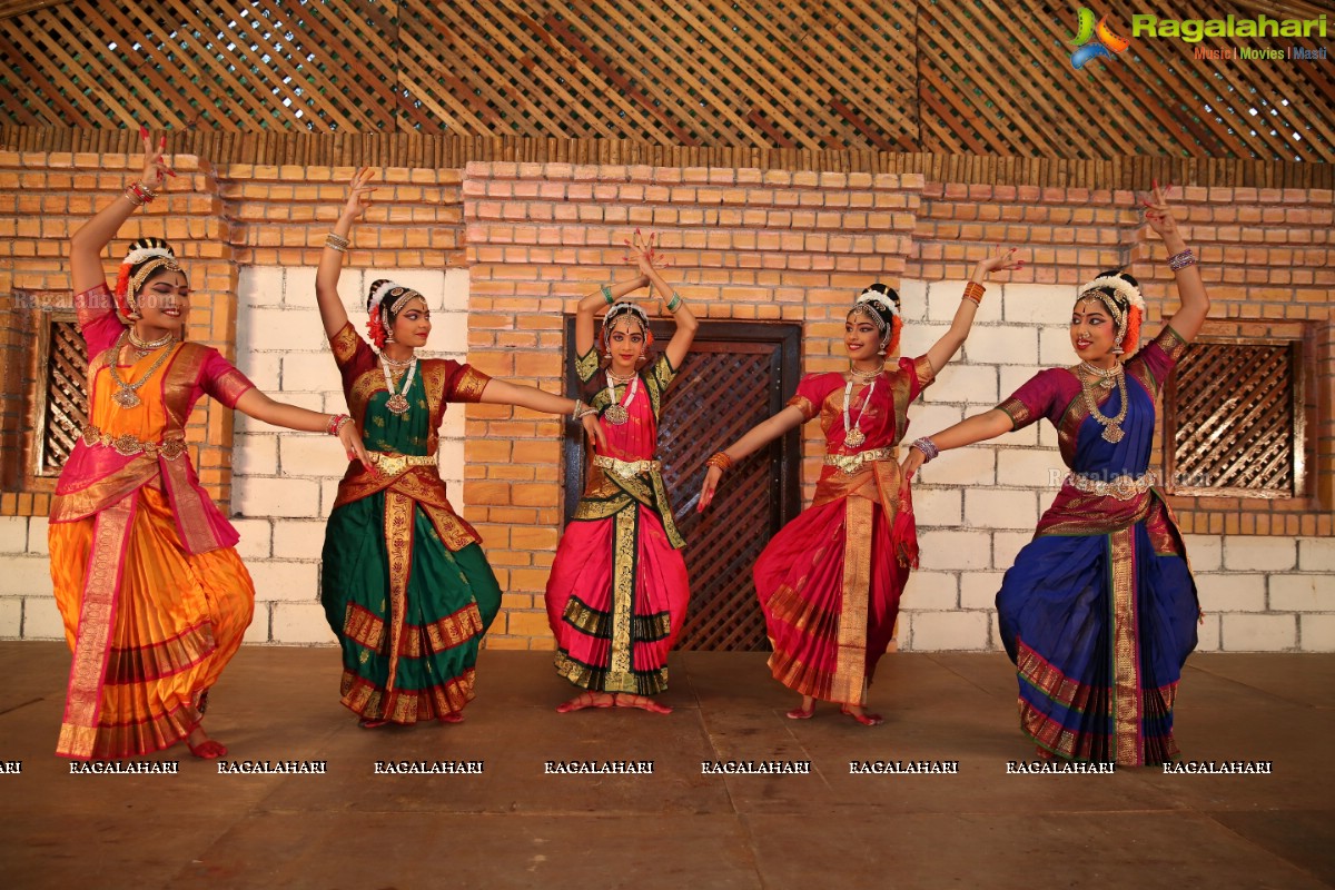 Chinmayi Nrityalaya Students' Kuchipudi Dance Performance at Shiplaramam 