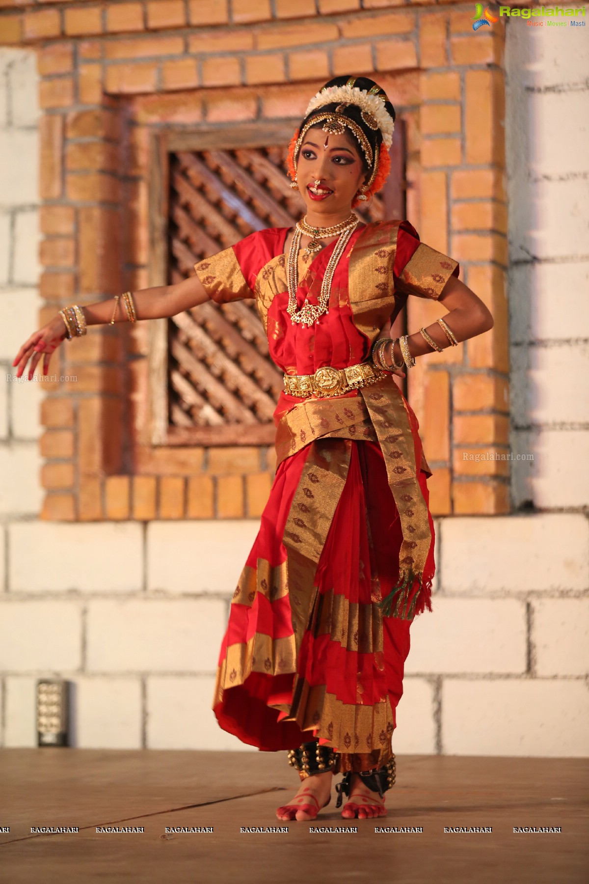 Chinmayi Nrityalaya Students' Kuchipudi Dance Performance at Shiplaramam 