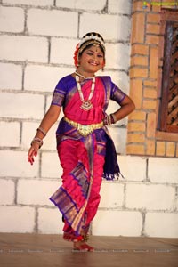 Kuchipudi Dance Performance By Chinmayi Nrithyalaya Students