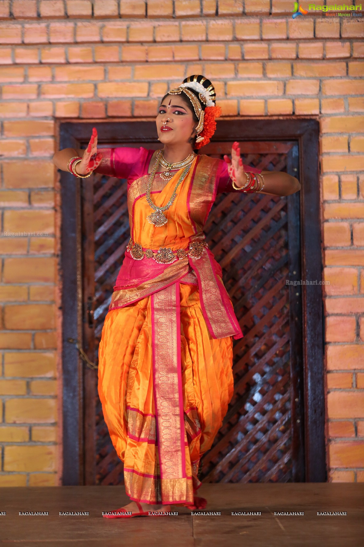 Chinmayi Nrityalaya Students' Kuchipudi Dance Performance at Shiplaramam 